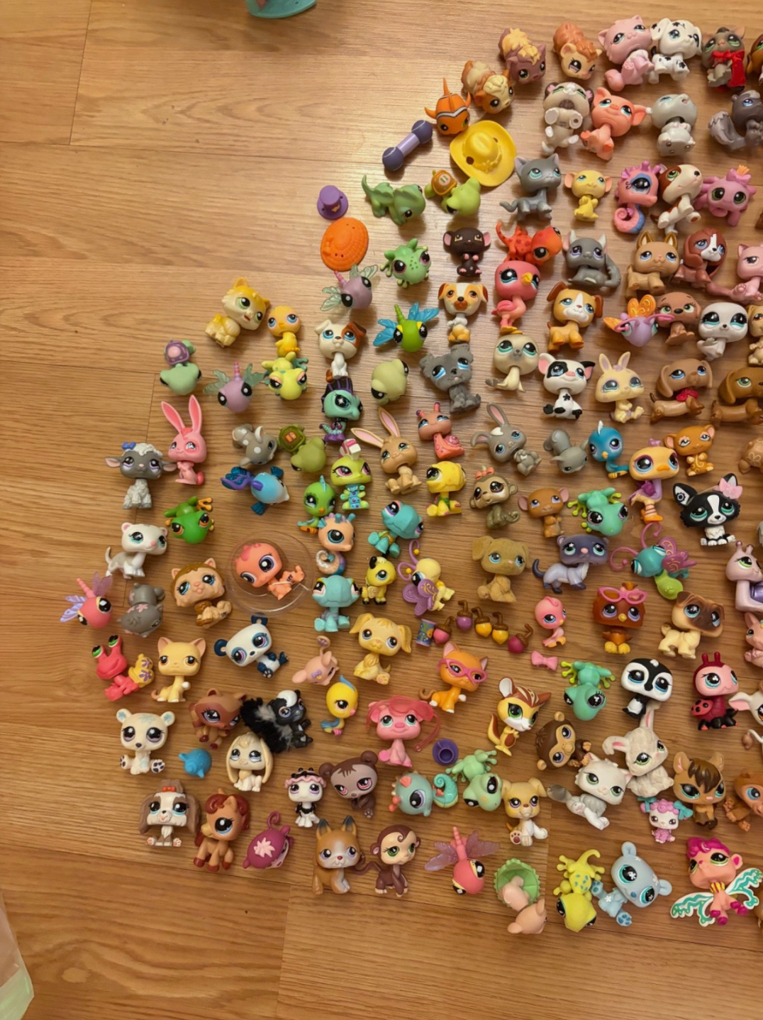Rare Littlest Pet Shop Lot 200+ Figures & Accessories Huge Vintage LPS Collection