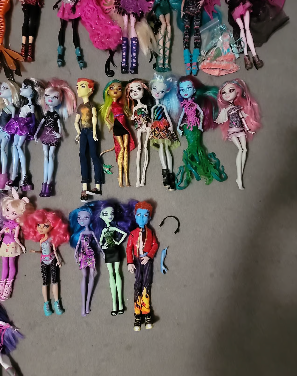 Huge Monster High Doll Lot 50 Dolls with 5 NIB Skelita Draculaura Cleo Mega Collection