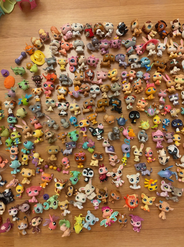 Rare Littlest Pet Shop Lot 200+ Figures & Accessories Huge Vintage LPS Collection