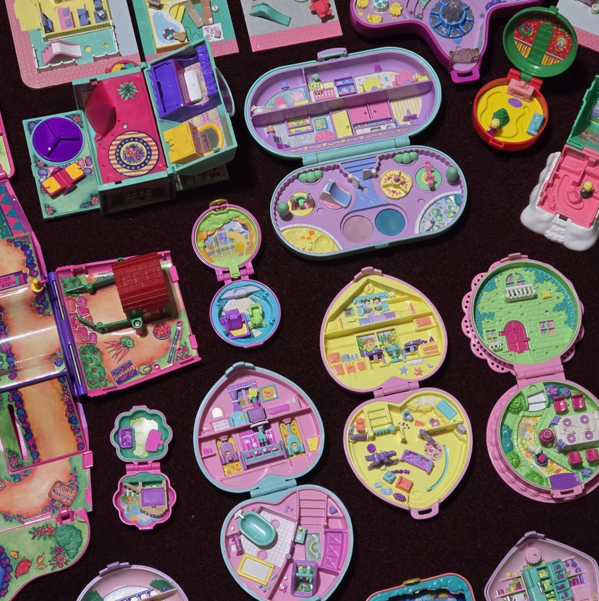 Huge Vintage 90s Bluebird Polly Pocket Mega Lot: 55+ Playsets & Compacts, 50+ Figures