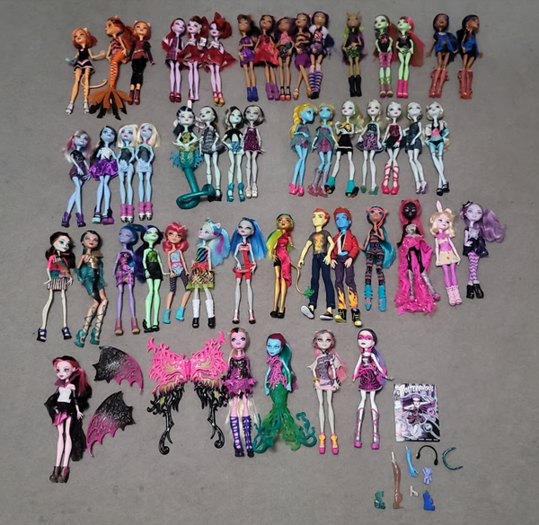 Huge Monster High Doll Lot 50 Dolls with 5 NIB Skelita Draculaura Cleo Mega Collection